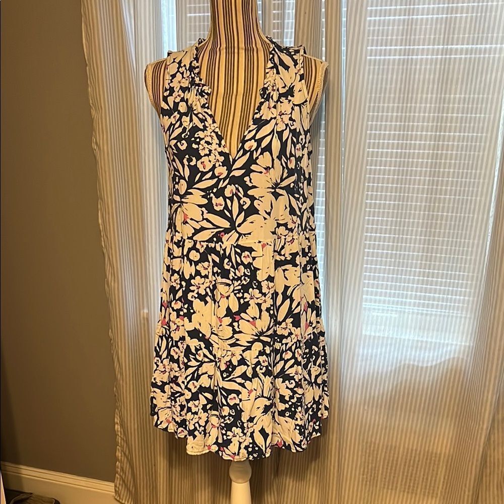 GAP Navy and White Floral Dress. Small